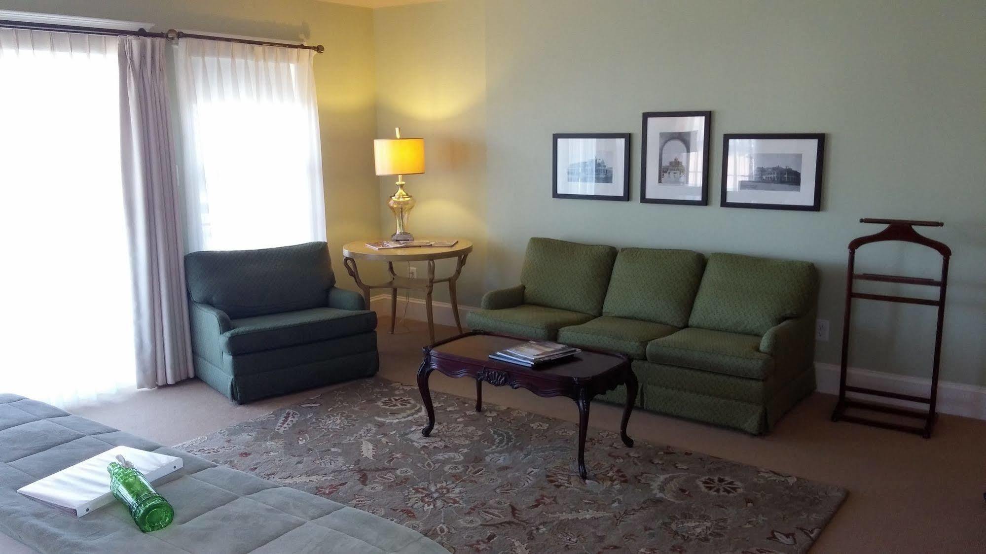 Beach Spa Bed & Breakfast Virginia Beach Extérieur photo